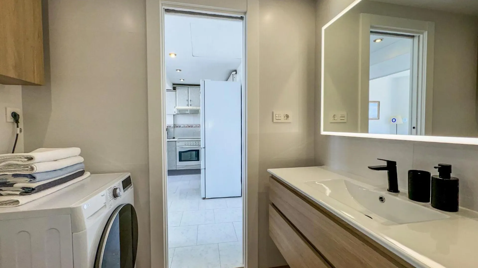 아파트 Coastal Comfort For Four In 토레몰리노스